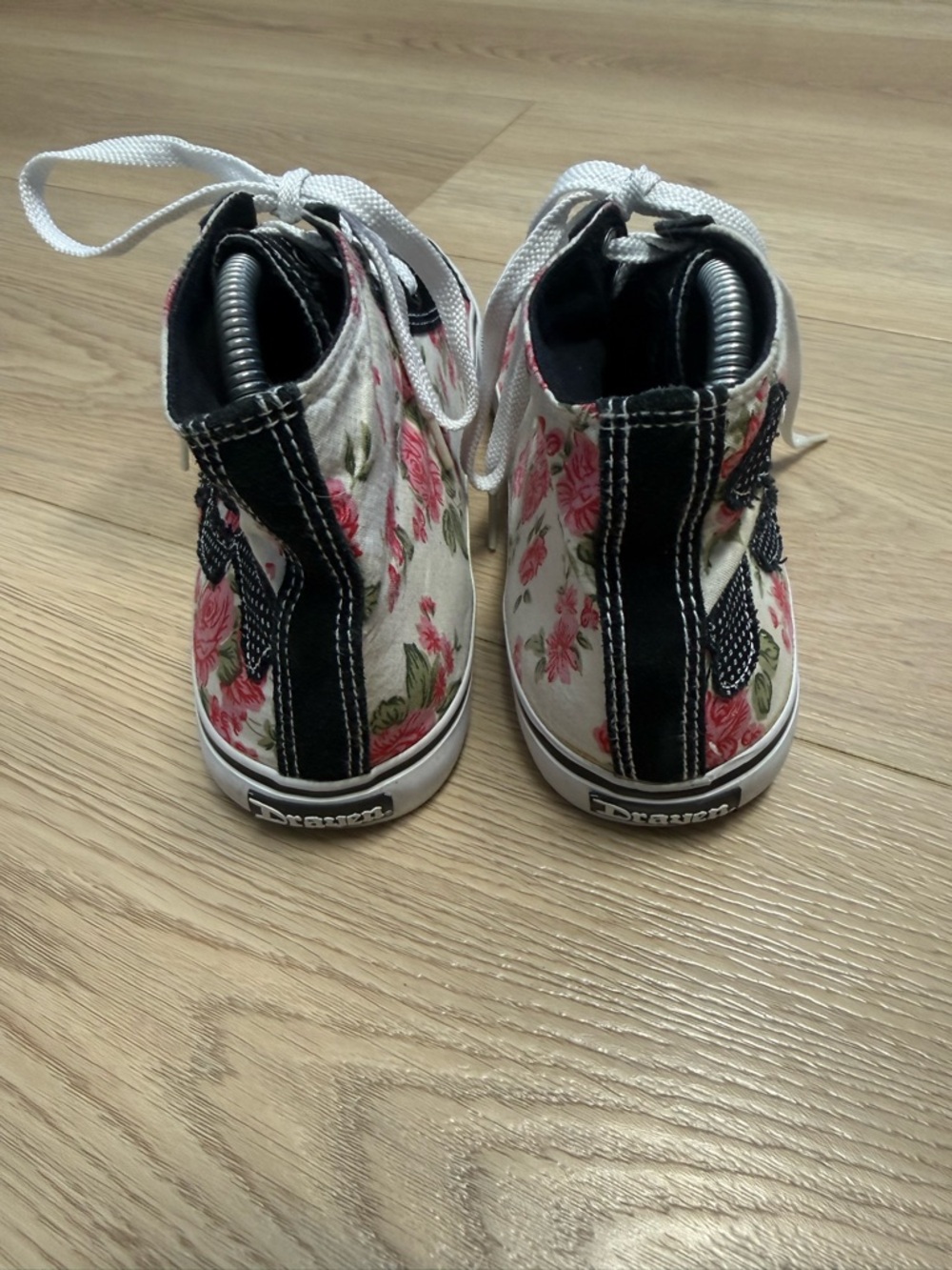 Draven Floral Skull High-Top Lace-Up Sneakers Woman’s Size 10 - Picture 2 of 10